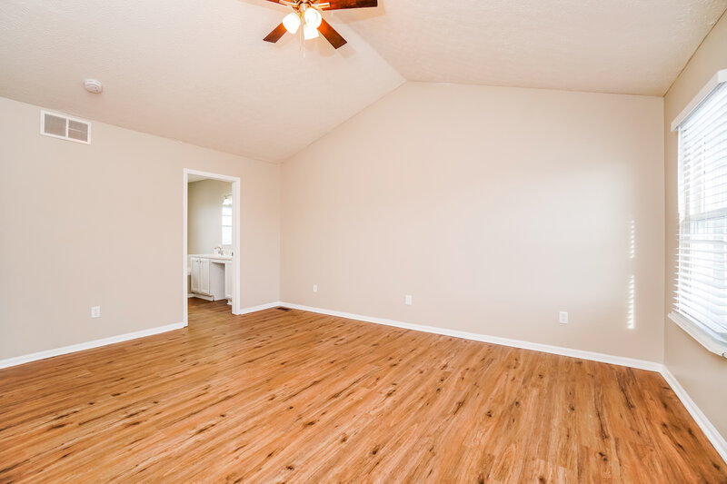 3,010/Mo, 5065 McIntosh St Groveport, OH 43125 Main Bedroom View 2