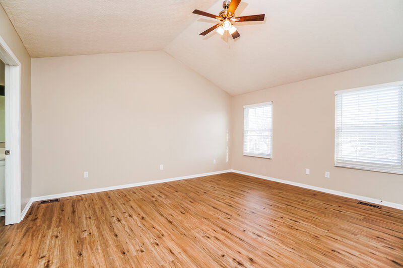 3,010/Mo, 5065 McIntosh St Groveport, OH 43125 Main Bedroom View 3