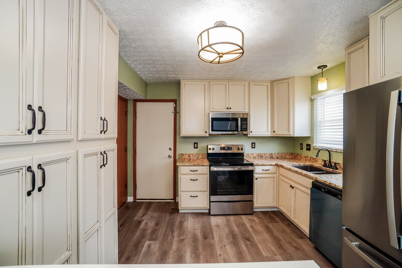 0/Mo, 1106 Beaujolais Pl Galloway, OH 43119 Kitchen View