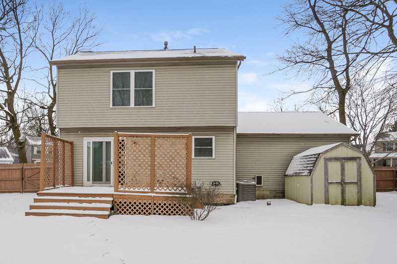0/Mo, 1106 Beaujolais Pl Galloway, OH 43119 Rear View
