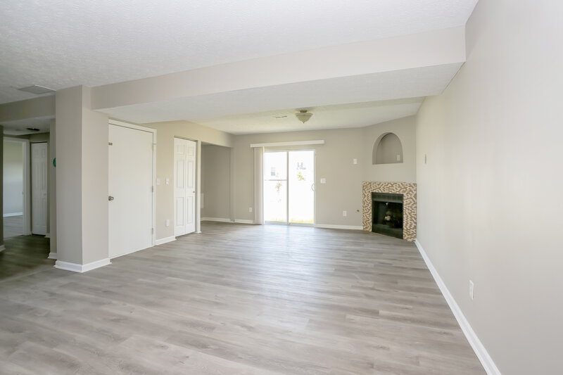 2,375/Mo, 6369 Bellinger Dr Galloway, OH 43119 Family Room View