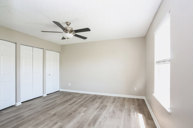 2,375/Mo, 6369 Bellinger Dr Galloway, OH 43119 Main Bedroom View