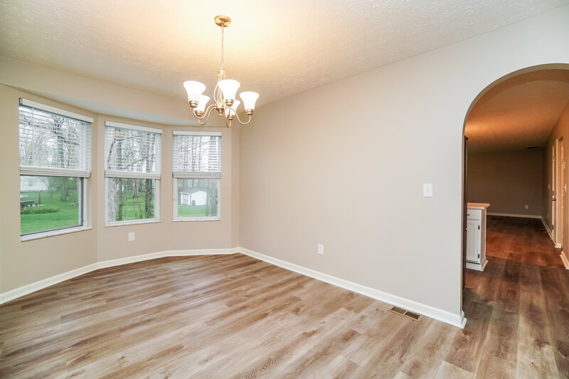 2,050/Mo, 591 Ablemarle Cir Delaware, OH 43015 Dining Room View