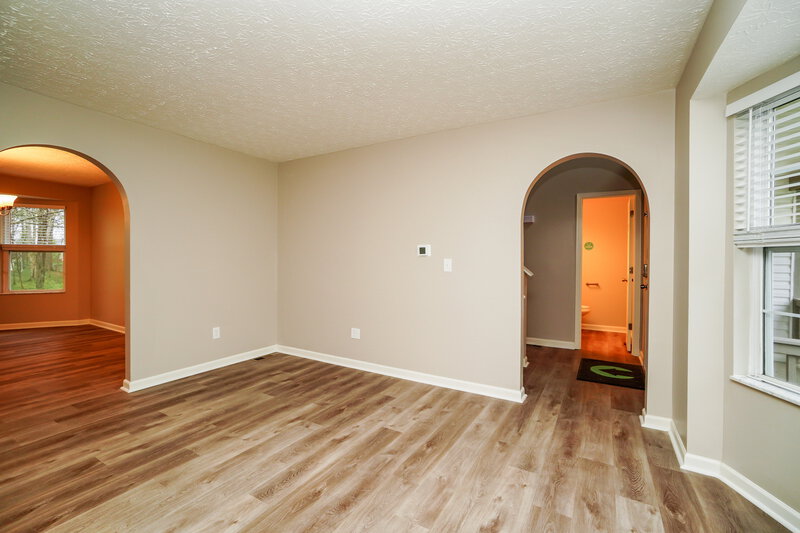 2,050/Mo, 591 Ablemarle Cir Delaware, OH 43015 Bedroom View