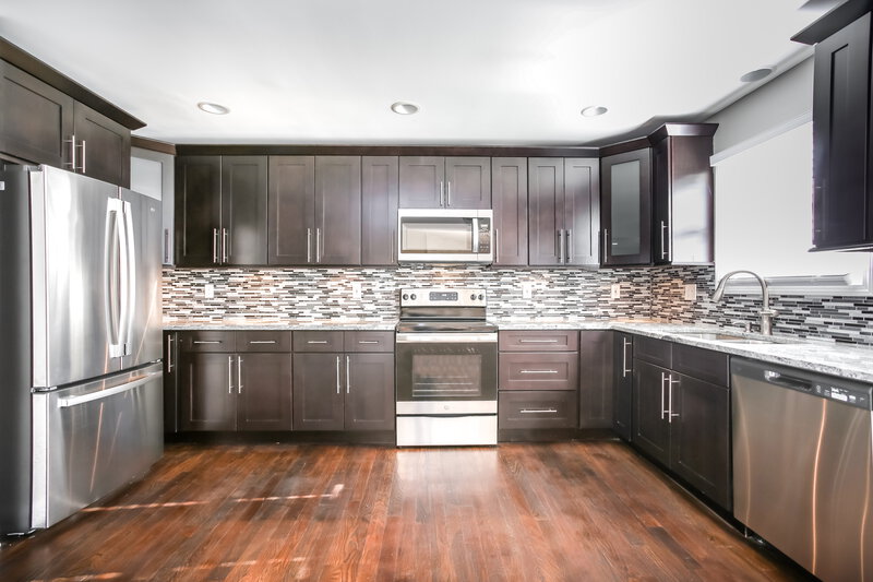 2,375/Mo, 121 Welshmore Dr Galloway, OH 43119 Kitchen View 2