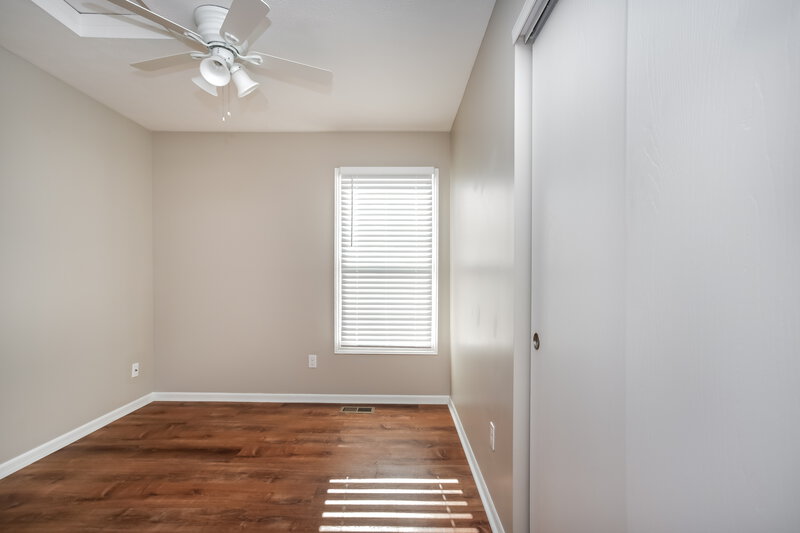 2,375/Mo, 121 Welshmore Dr Galloway, OH 43119 Bedroom View 3