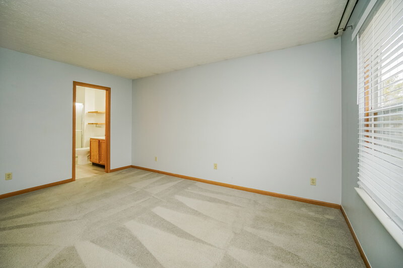 2,140/Mo, 5764 Blanton Park Dr Galloway, OH 43119 Bedroom View 2