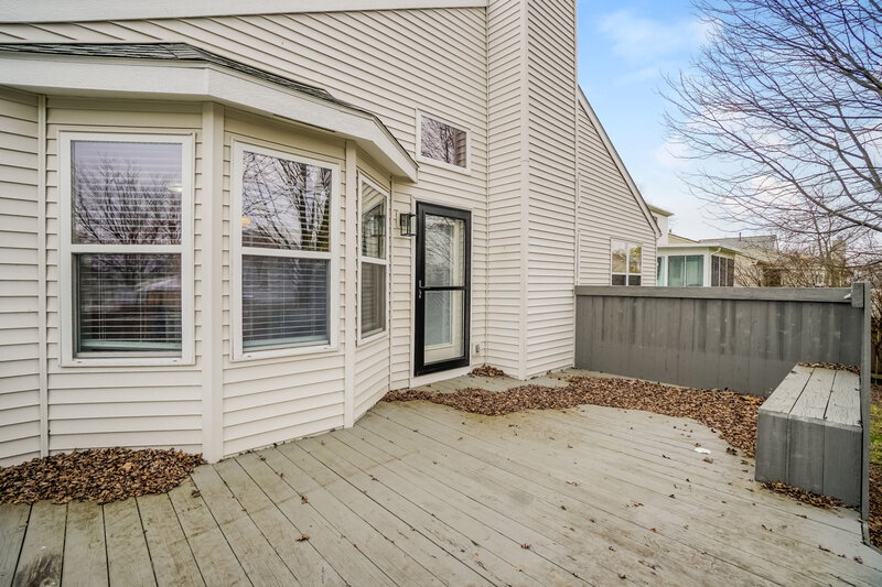 2,140/Mo, 5764 Blanton Park Dr Galloway, OH 43119 Rear View 2