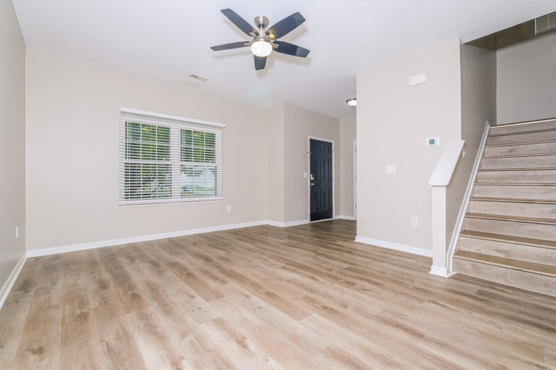 2,370/Mo, 6137 Prairiefire Ave Columbus, OH 43230 Living Room View