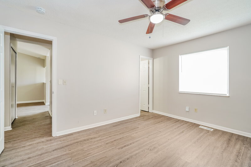 1,825/Mo, 3117 Falcon Bridge Dr Columbus, OH 43232 Main Bedroom View