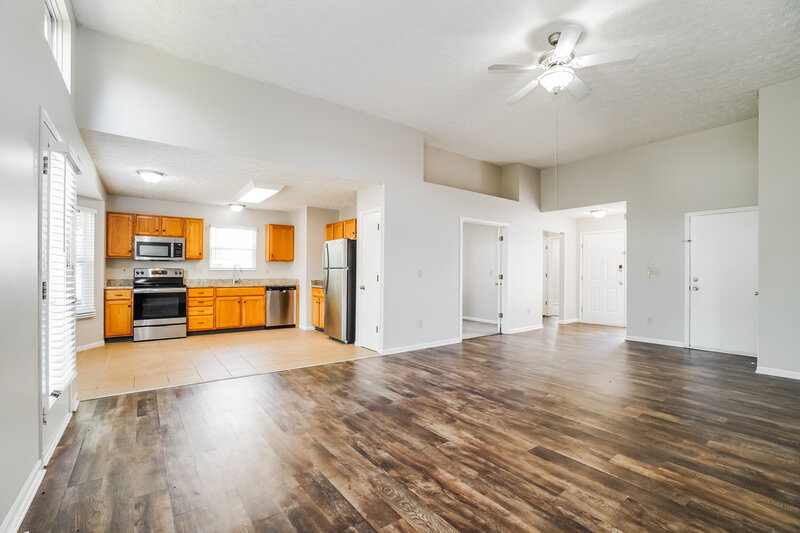 1,975/Mo, 1512 Meadowlark Ln Marysville, OH 43040 Living Room View 4