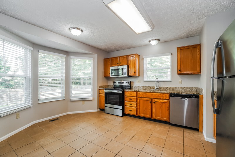 1,975/Mo, 1512 Meadowlark Ln Marysville, OH 43040 Kitchen View 3