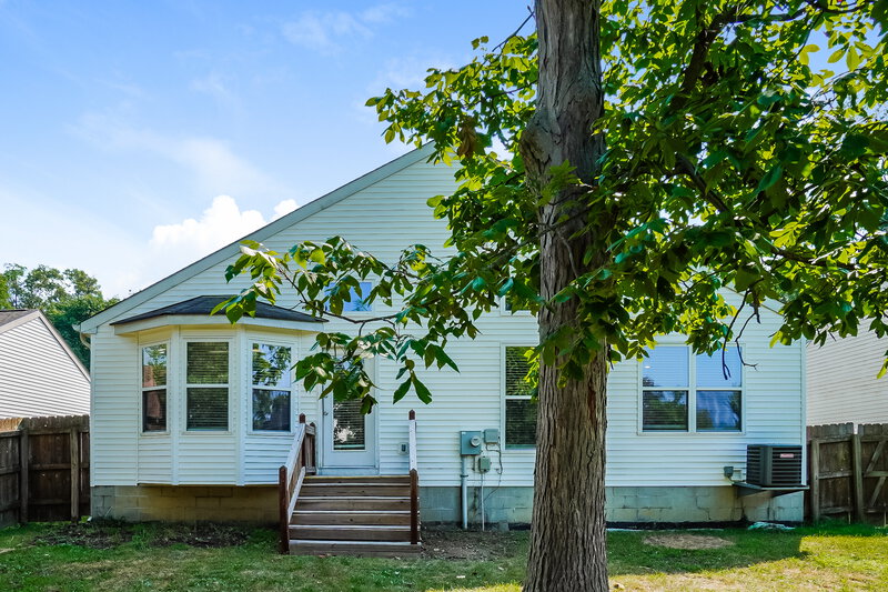 1,975/Mo, 1512 Meadowlark Ln Marysville, OH 43040 Rear View