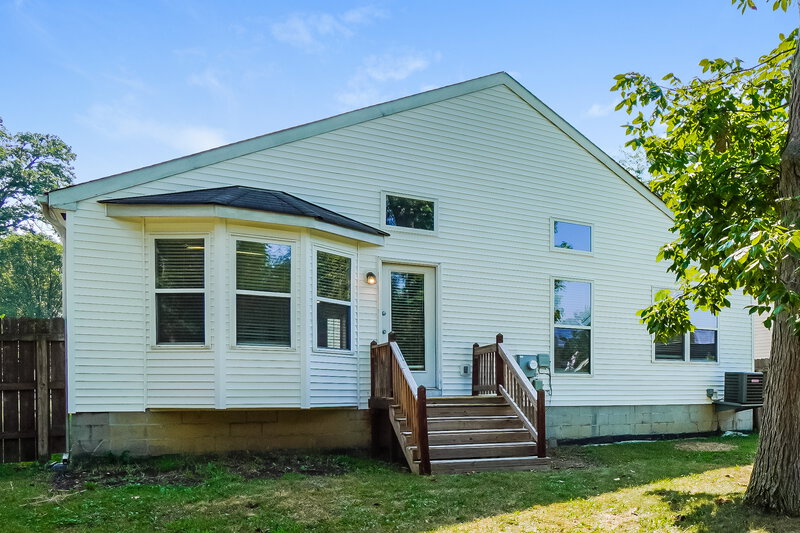 1,975/Mo, 1512 Meadowlark Ln Marysville, OH 43040 Rear View 2