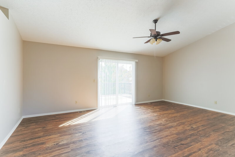 3,550/Mo, 1009 Allison Dr Columbus, OH 43207 Living Room View