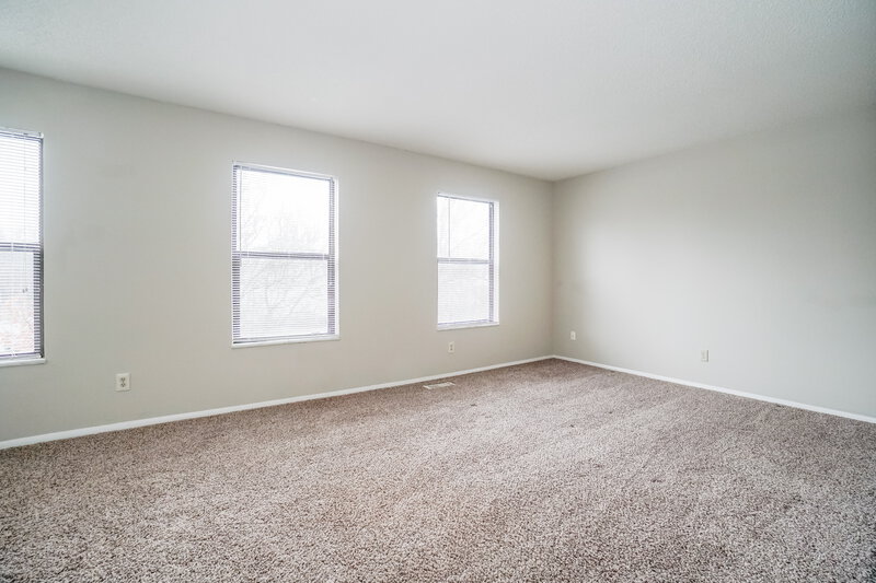 2,280/Mo, 2672 Lynnmore Dr Columbus, OH 43235 Master Bedroom View