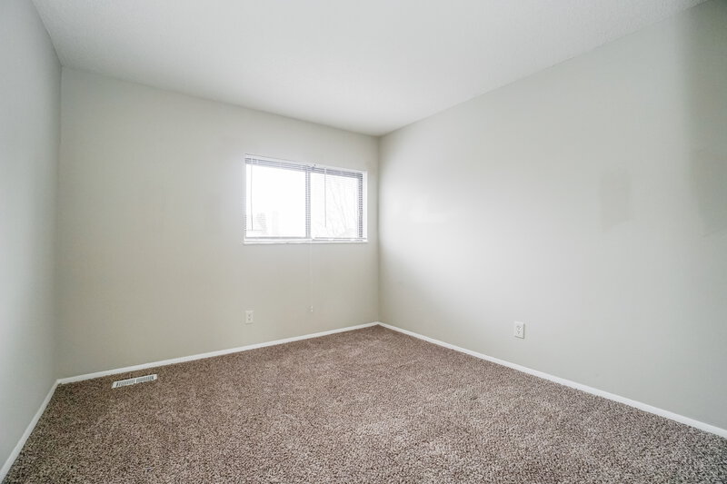 2,280/Mo, 2672 Lynnmore Dr Columbus, OH 43235 Bedroom View