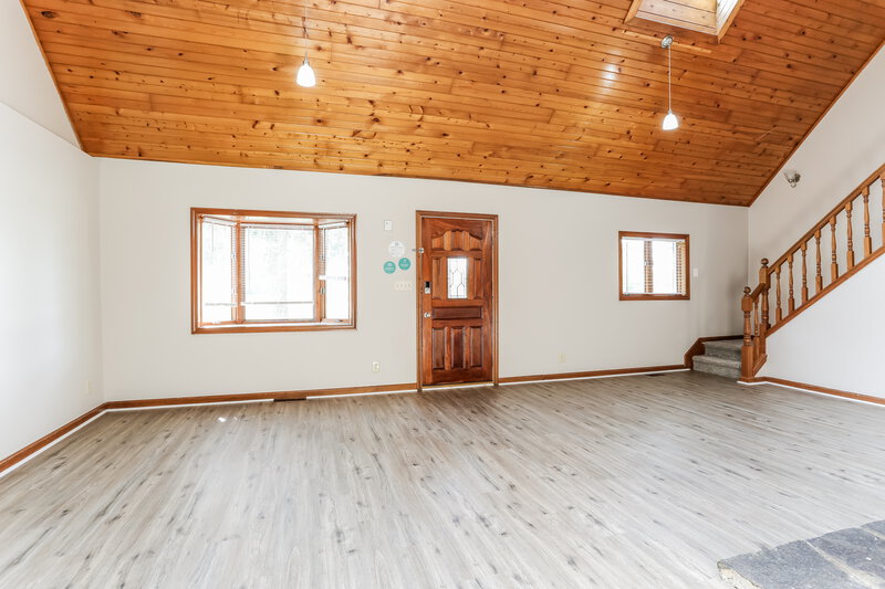 2,665/Mo, 4745 Summit Rd SW Pataskala, OH 43062 Living Room View