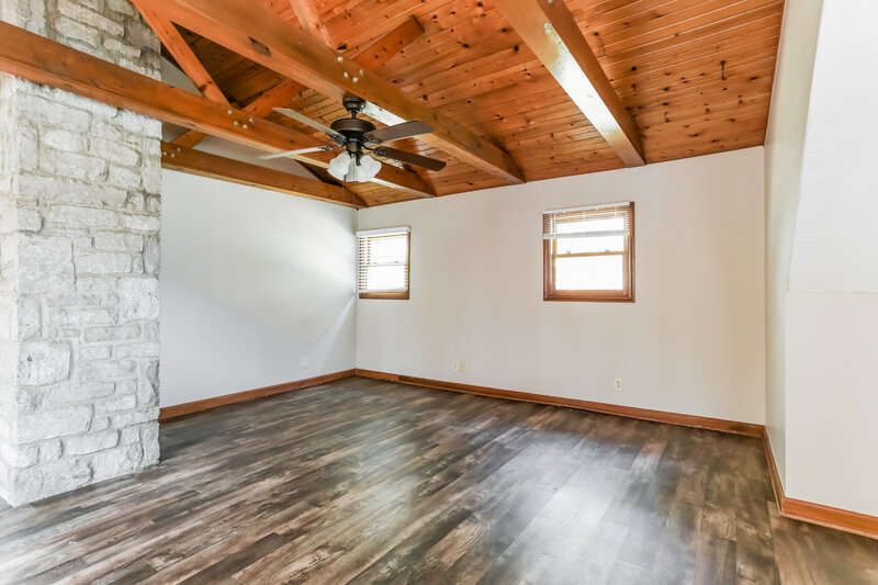 2,665/Mo, 4745 Summit Rd SW Pataskala, OH 43062 Loft View 2