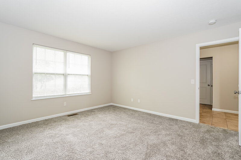 2,285/Mo, 4510 Switchback Trl Columbus, OH 43228 Main Bedroom View 2
