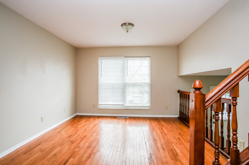 1,890/Mo, 1262 Treehaven Ln Columbus, OH 43204 Dining Room View 2