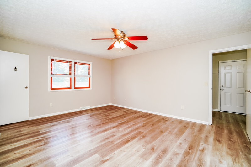 2,745/Mo, 7950 Sethwick Rd Dublin, OH 43016 Main Bedroom View 2