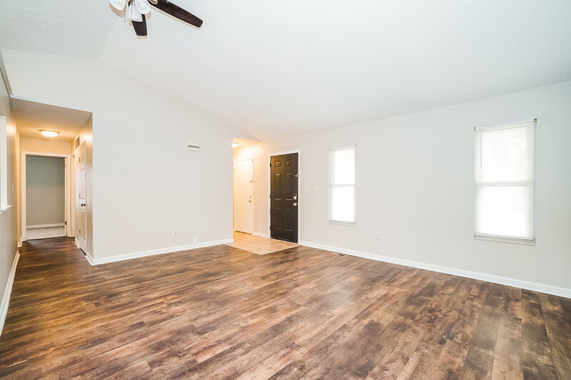 1,870/Mo, 1086 Pacific Ct Columbus, OH 43085 Living Room View