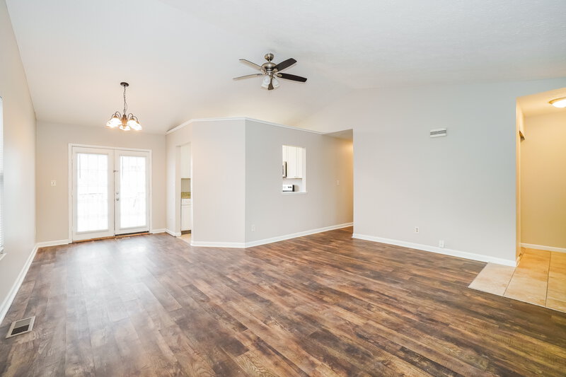 1,870/Mo, 1086 Pacific Ct Columbus, OH 43085 Living Room View 2