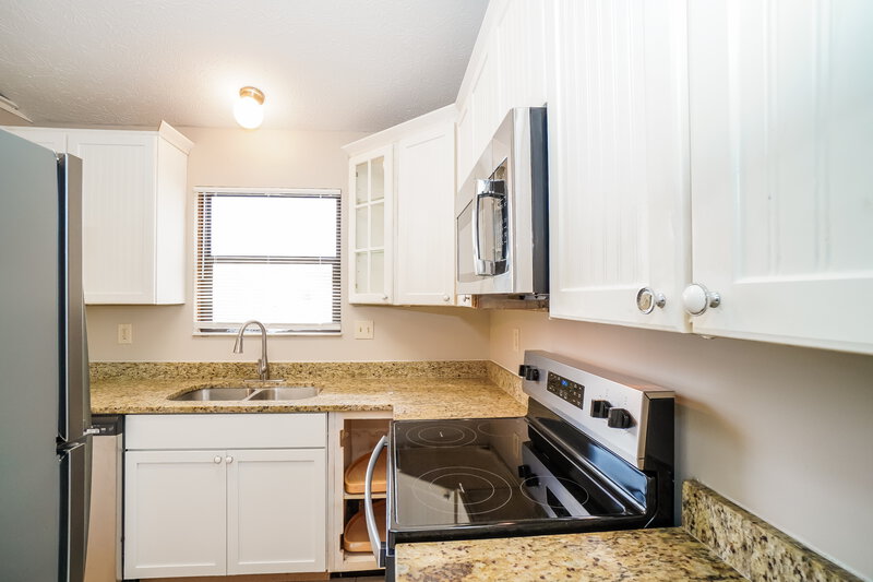 1,870/Mo, 1086 Pacific Ct Columbus, OH 43085 Kitchen View 2