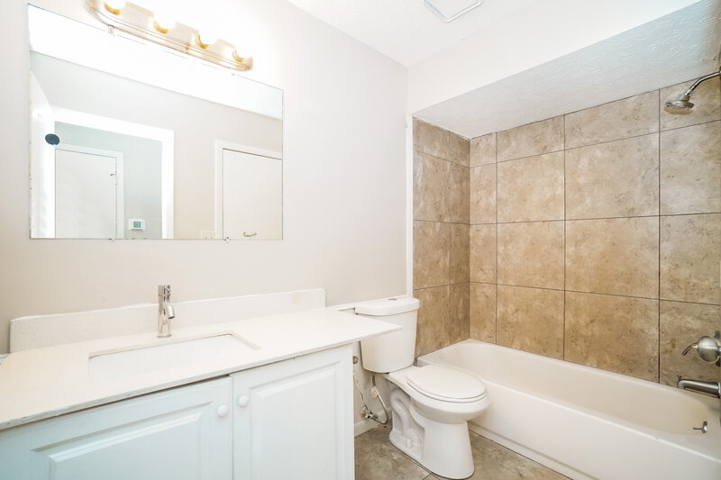 1,870/Mo, 1086 Pacific Ct Columbus, OH 43085 Bathroom View