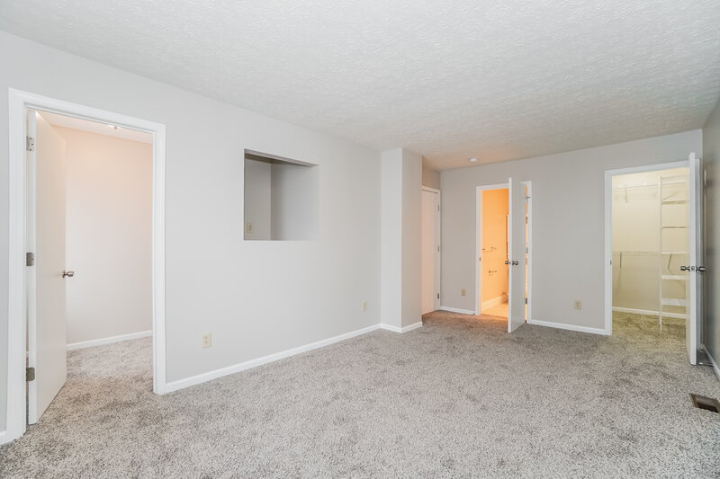 2,050/Mo, 8060 Crete Ln Columbus, OH 43004 Main Bedroom View 2