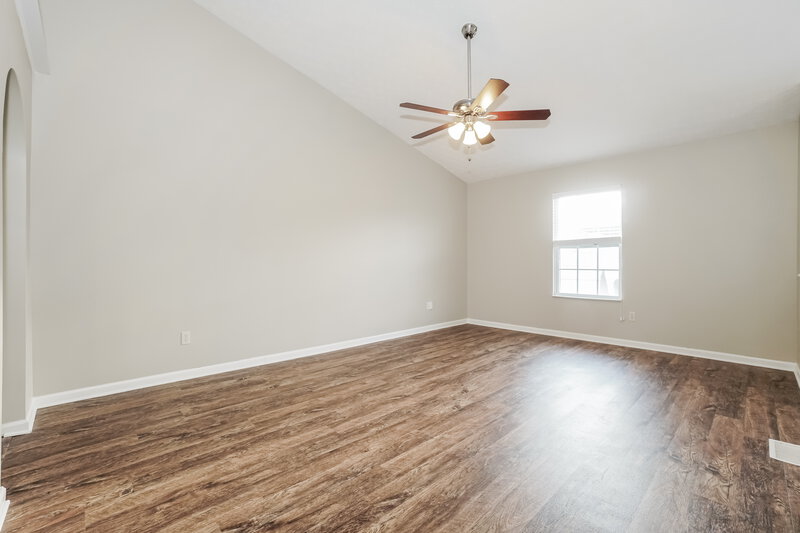 1,995/Mo, 969 Meadow Downs Trl Galloway, OH 43119 Living Room View 4