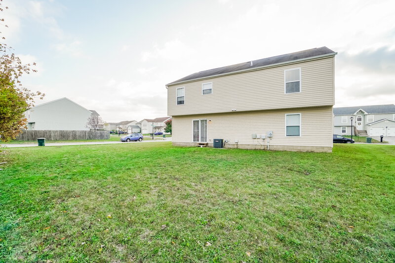 1,995/Mo, 969 Meadow Downs Trl Galloway, OH 43119 Rear View