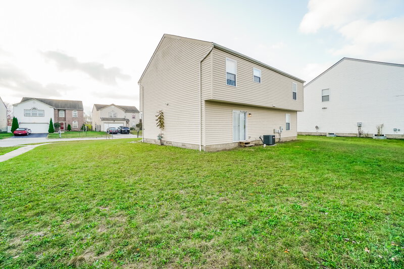 1,995/Mo, 969 Meadow Downs Trl Galloway, OH 43119 Rear View 3