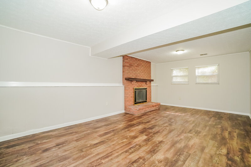 2,350/Mo, 713 Hubbard Rd Galloway, OH 43119 Family Room View