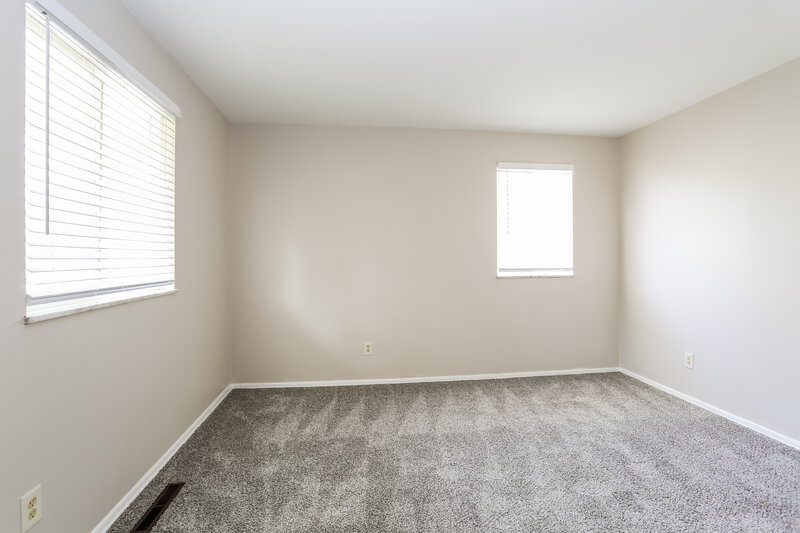 2,195/Mo, 2672 Dennis Ln Grove City, OH 43123 Main Bedroom View 2