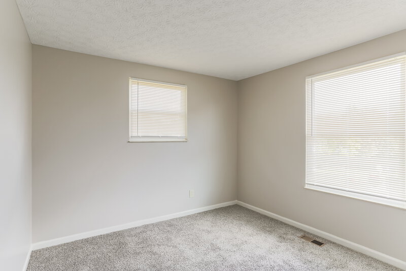 2,010/Mo, 5744 Morningstar Dr Galloway, OH 43119 Bedroom View 2