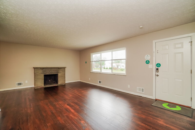 1,650/Mo, 3639 Heywood Dr Hilliard, OH 43026 Living Room View