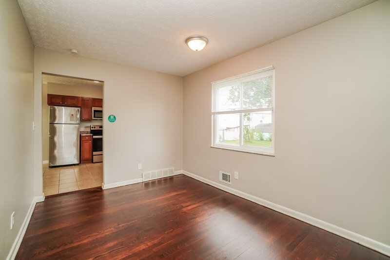 1,650/Mo, 3639 Heywood Dr Hilliard, OH 43026 Dining Room View
