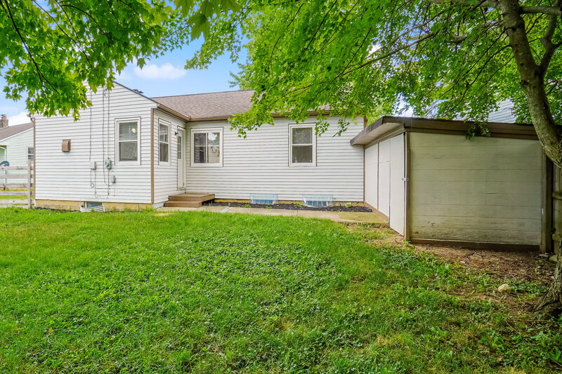 1,650/Mo, 3639 Heywood Dr Hilliard, OH 43026 Rear View