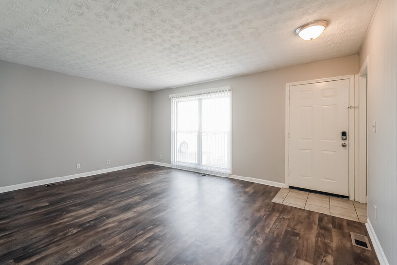 1,730/Mo, 517 Daventry Ln Gahanna, OH 43230 Living Room View