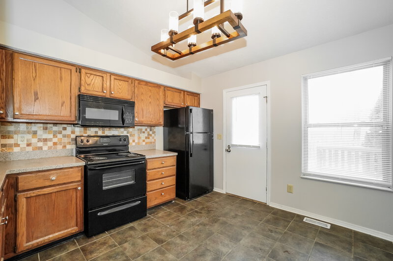 2,050/Mo, 1270 Pinnacle Dr Columbus, OH 43204 Misc View 6