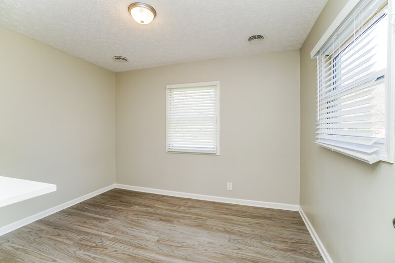 1,440/Mo, 1424 Crest Rd Reynoldsburg, OH 43068 Bedroom View