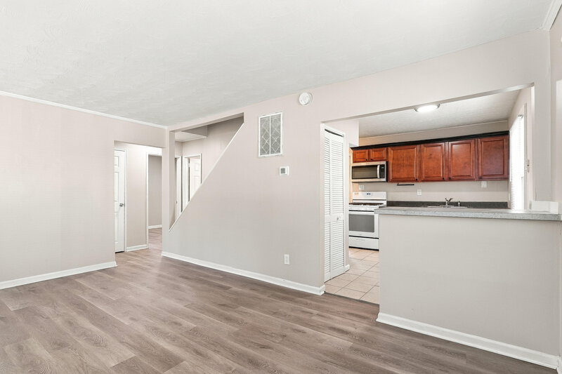 1,665/Mo, 1003 Bucknell Rd Columbus, OH 43213 Living Room View