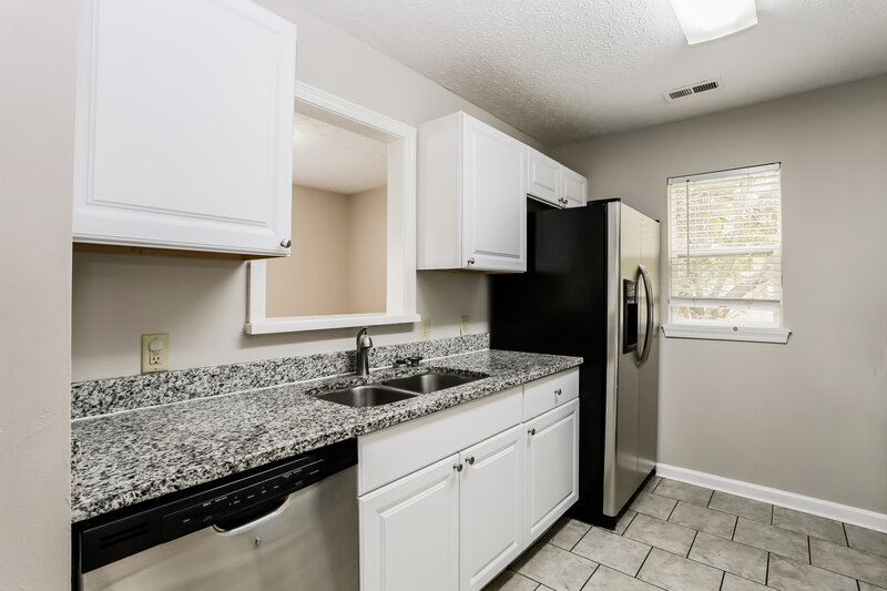 1,665/Mo, 1421 Seiler Ct Columbus, OH 43223 Kitchen View 2