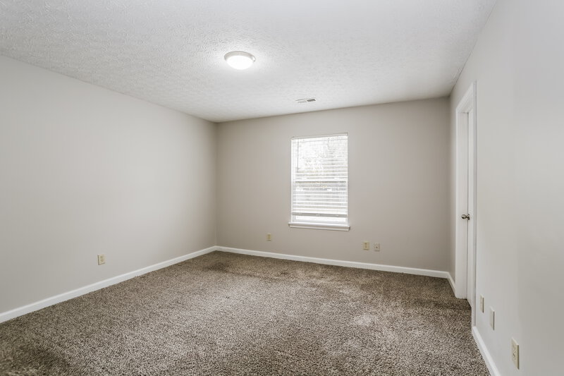 1,665/Mo, 1421 Seiler Ct Columbus, OH 43223 Main Bedroom View 2