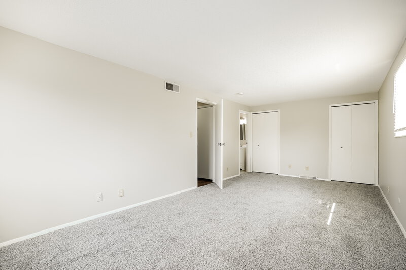 2,500/Mo, 2422 Salem Ave Grove City, OH 43123 Main Bedroom View