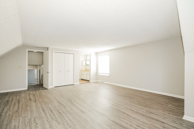 2,595/Mo, 4271 Unroe Ave Grove City, OH 43123 Main Bedroom View