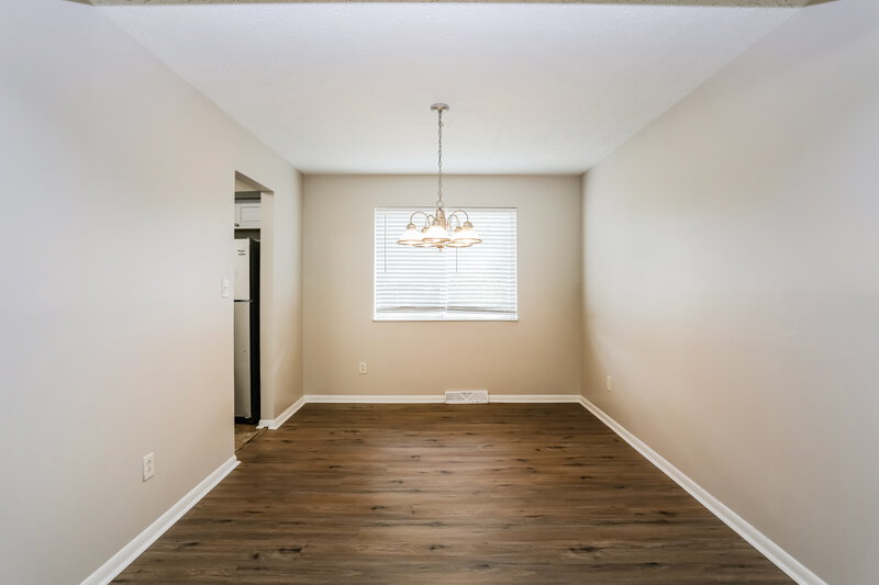 1,935/Mo, 3475 Weyburn Ct Columbus, OH 43232 Dining Room View