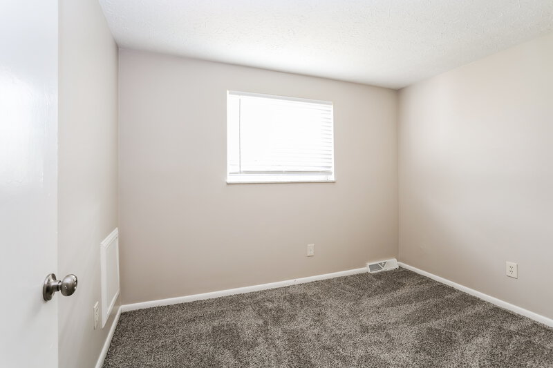 1,935/Mo, 3475 Weyburn Ct Columbus, OH 43232 Bedroom View